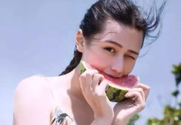 娱乐吃瓜的头像图片女生,打造专属娱乐吃瓜头像，女生们的个性选择！”